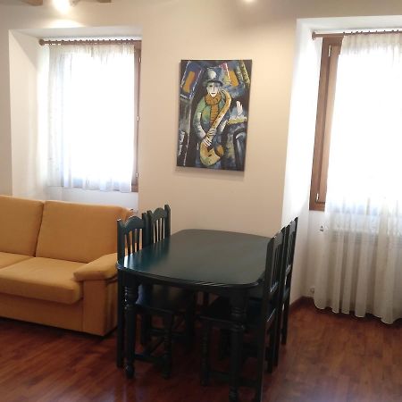 Apartamentos Turisticos Javier Lugo Kültér fotó